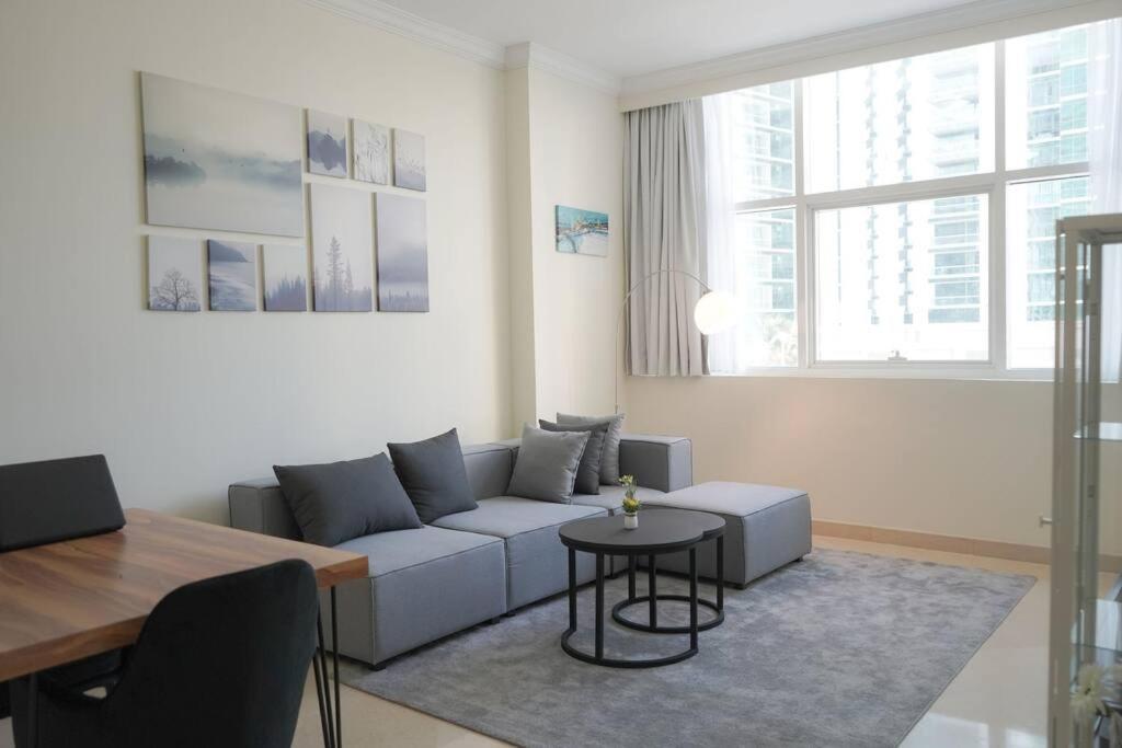 Step Into Serenity - Discover Modern Living In 1Br Apartment With Panoramic Views In Dubai Marina Near Jbr Walk, Beach And Bla Bla Club Экстерьер фото