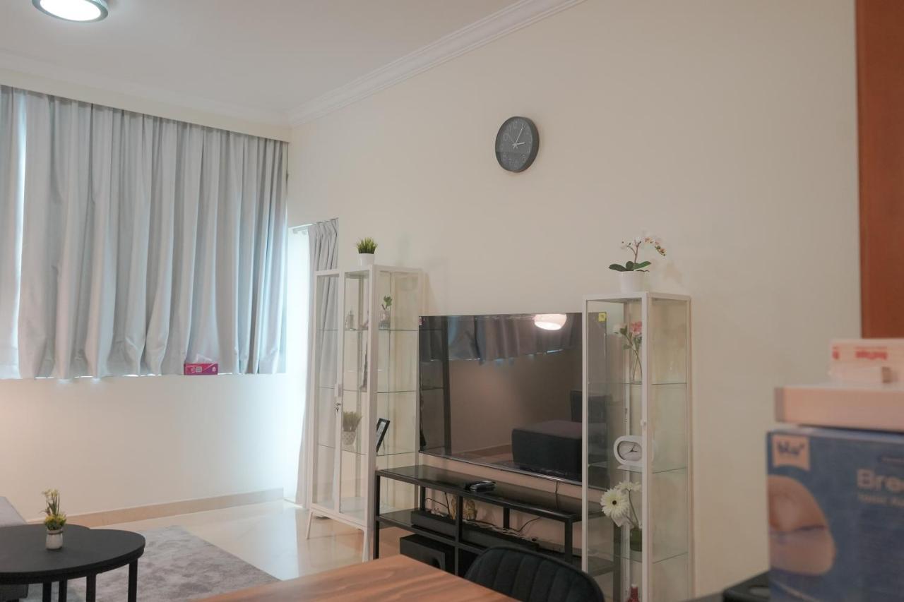 Step Into Serenity - Discover Modern Living In 1Br Apartment With Panoramic Views In Dubai Marina Near Jbr Walk, Beach And Bla Bla Club Экстерьер фото